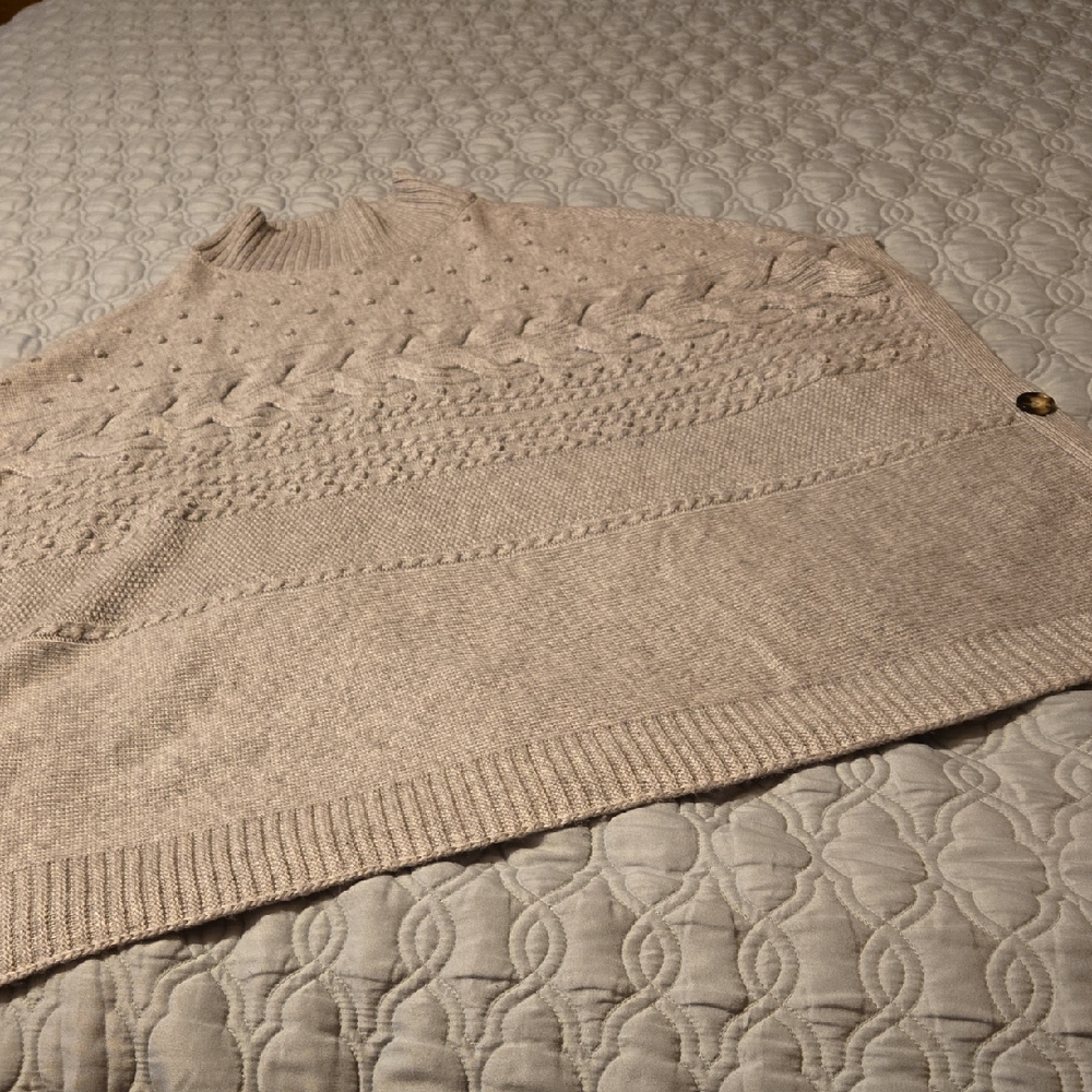 Talbots Textured Knit Gray Poncho Open Sides